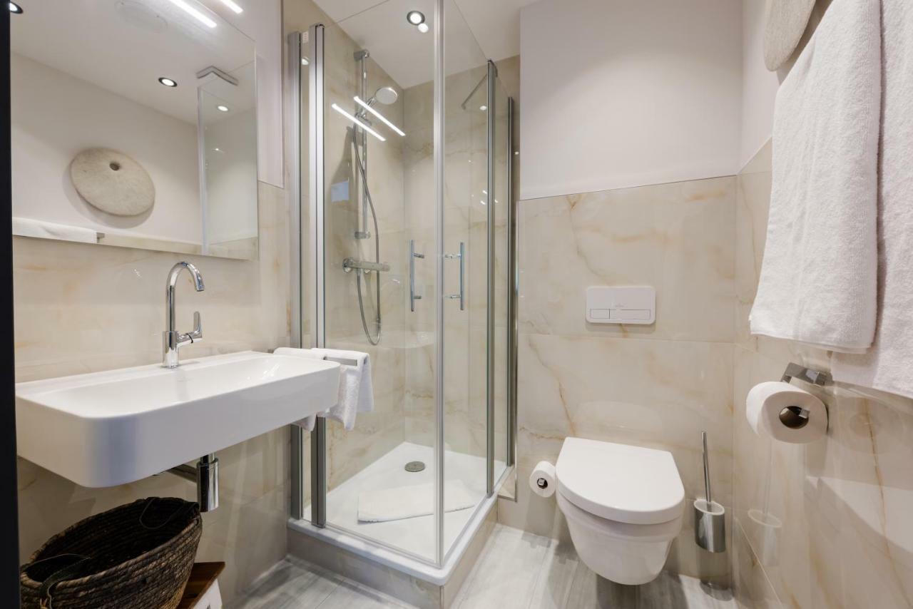 360 Grad Hotel & Bar Лер Екстер'єр фото